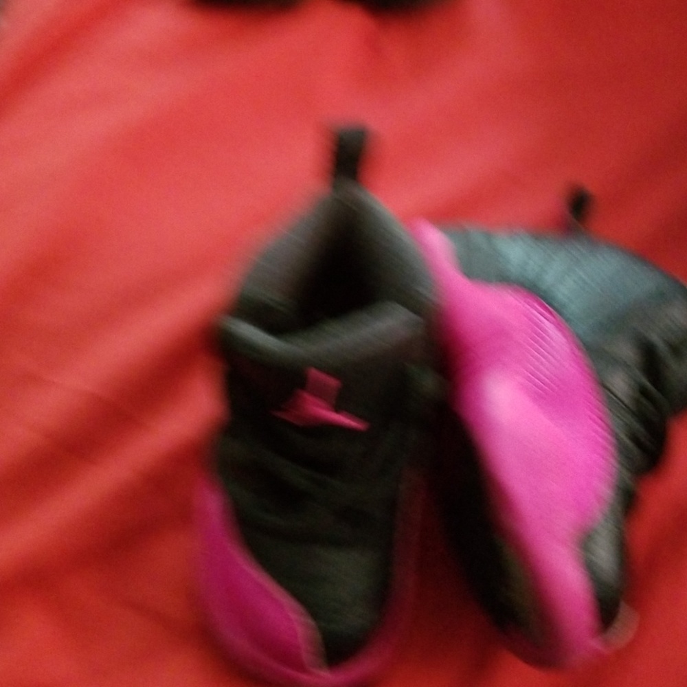 Shoes - Picture 3 of 3